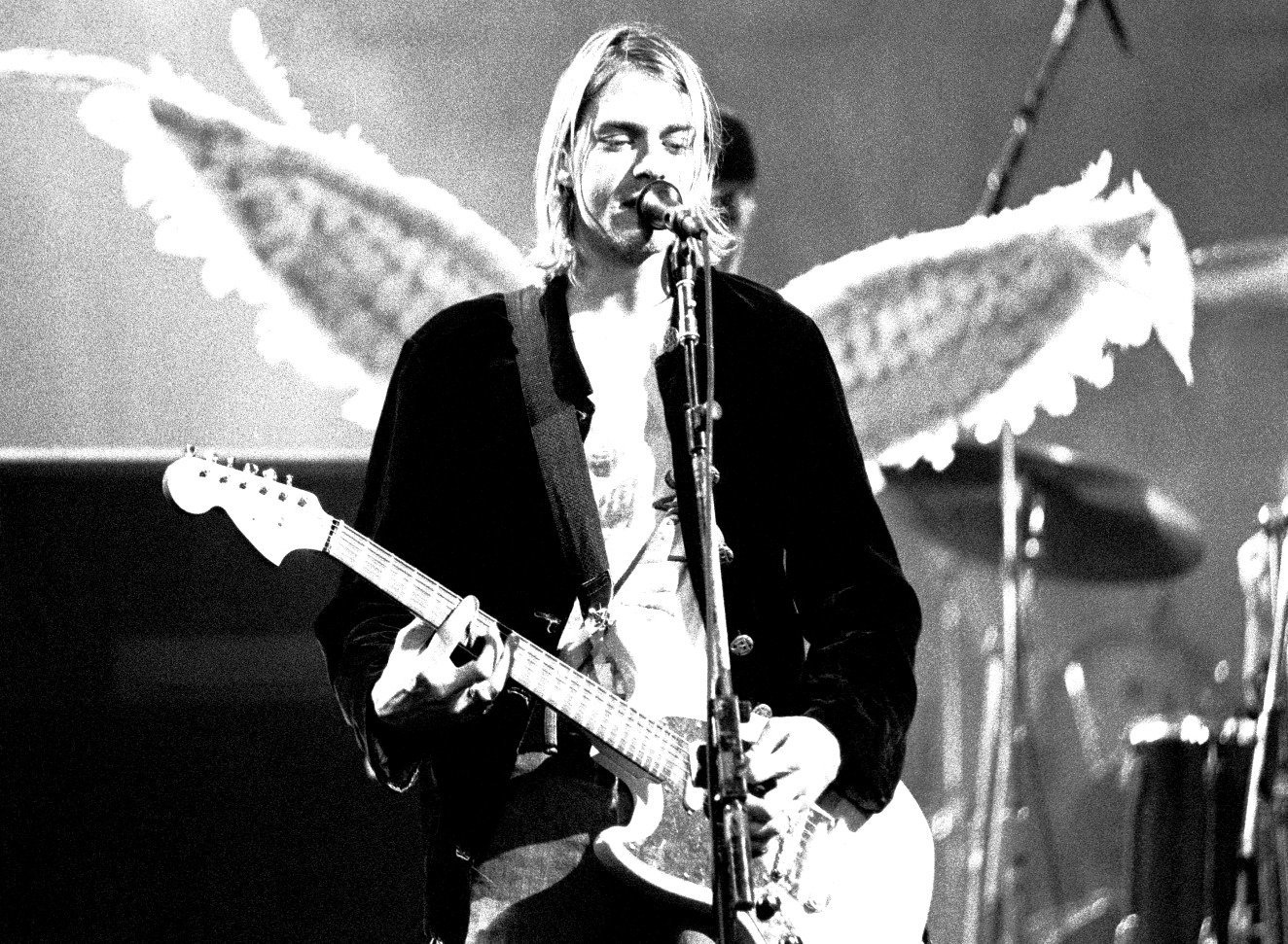 Επιτυχία, κατάθλιψη και… «πτώση» – Η σύντομη και ταραγμένη ζωή του Kurt Cobain