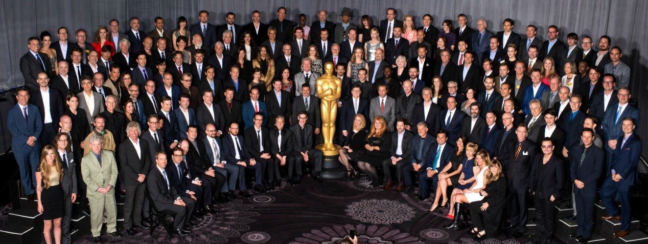 Περισσότερα από 150 αστέρια του Hollywood (και πάρα πολλά εκατομμύρια δολάρια) σε μια φωτογραφία!