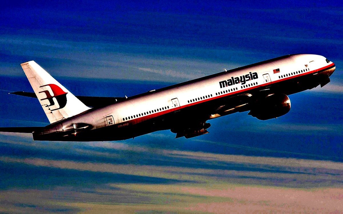 Μία νέα θεωρία για το χαμένο Boeing από τους Αμερικανούς και γιατί χτυπούν τα κινητά των επιβατών