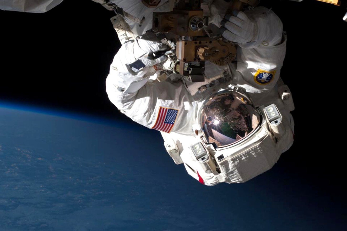 Το αληθινό «Gravity» – H NASA μας πάει ένα τρελό ταξίδι στο διάστημα