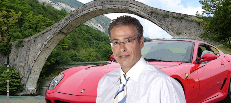 Ο Νίκος Μάνεσης, η μανιταροσυλλέκτρια και η  σφηνωμένη Ferrari