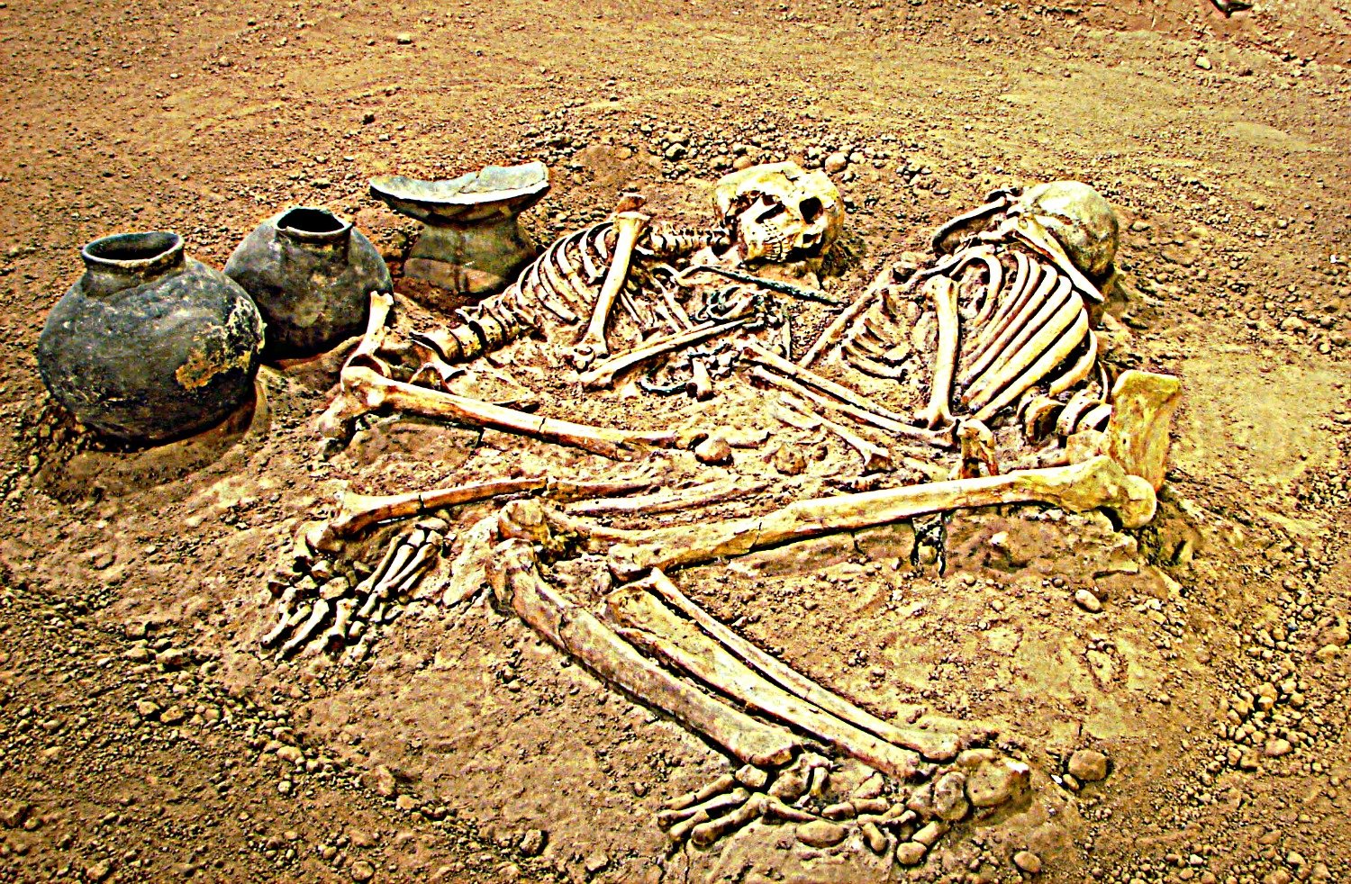 Σφιχτά αγκαλιασμένοι από το 3.800 π.Χ.! (photo)