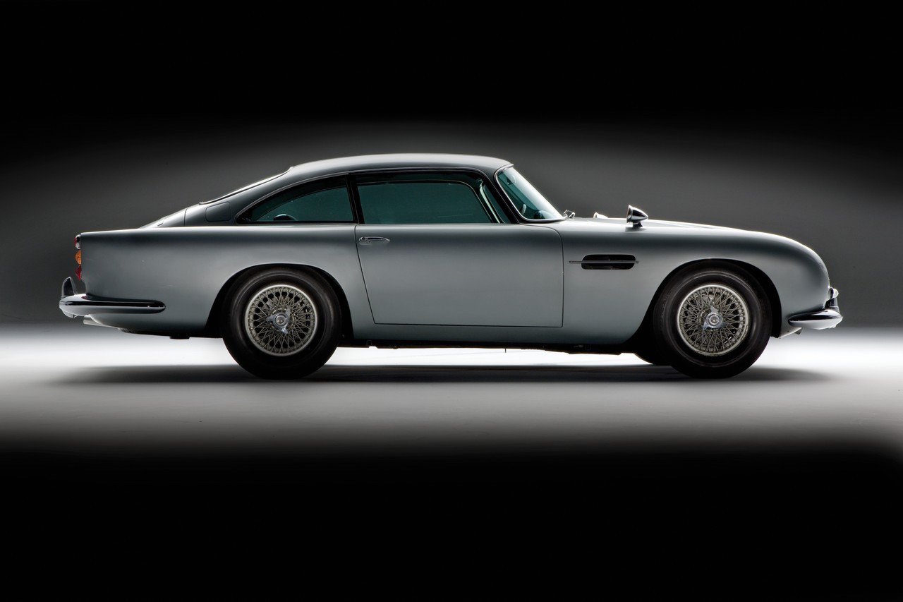 Retro.Wheels | Η πιο ωραία Aston Martin που είδες ποτέ!