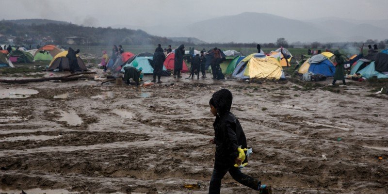 ΚΕΕΛΠΝΟ: Έκκληση στους πρόσφυγες της Ειδομένης να μετακινηθούν σε στεγασμένους χώρους