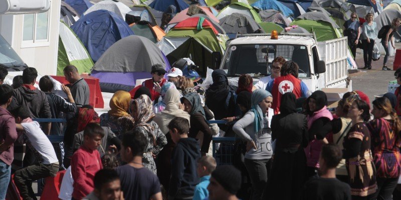 Άρχισαν οι εμβολιασμοί προσφύγων και μεταναστών στην Ειδομένη