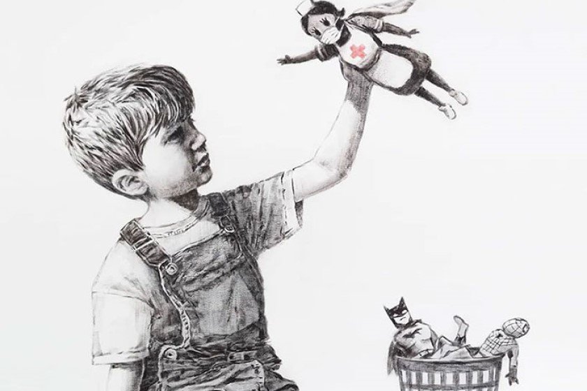Στον νέο Banksy πίνακα τα παιδιά παίζουν με κουκλάκια νοσοκόμες κι ο Μπάτμαν δεν χαλιέται καθόλου