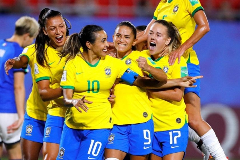 Οι ποδοσφαιρίστριες της εθνικής Βραζιλίας θα παίρνουν τα ίδια χρήματα με τους άνδρες και αυτό είναι μια σπουδαία είδηση