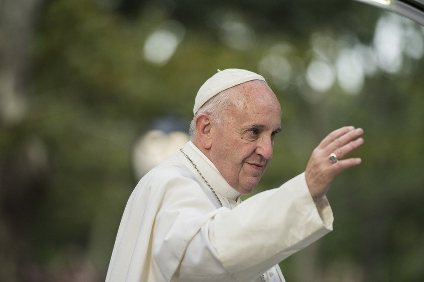 Ο Πάπας Φραγκίσκος είπε τα αυτονόητα για ομοφυλοφιλία, σύμφωνο συμβίωσης και οικογένεια
