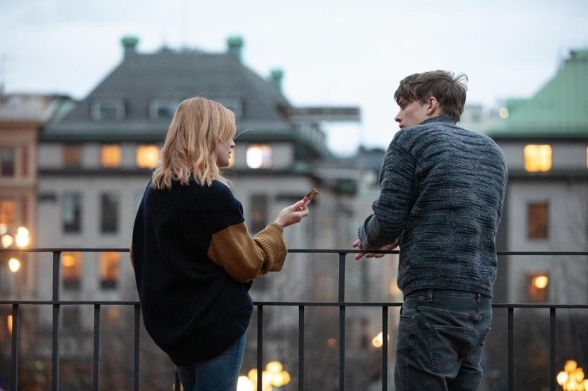 “Έρωτας & Αναρχία”: Από τη Σουηδία με αγάπη έρχεται το νέο σου κόλλημα στο Netflix