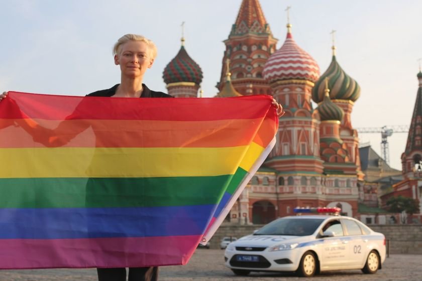 Η Τίλντα Σουίντον νιώθει queer και το ομολογεί περήφανα