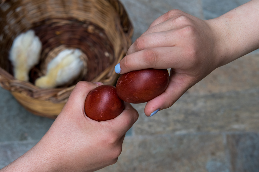 12 πασχαλιάτικα διλήμματα γεμάτα πέτσα, αβγά και Γαϊτάνο