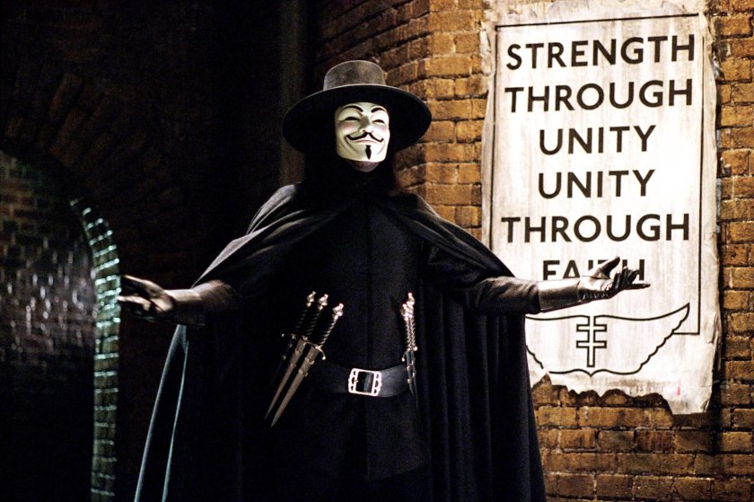 10 GIFs από το V for Vendetta γιατί ξέρουμε τι θα δεις σήμερα το βράδυ