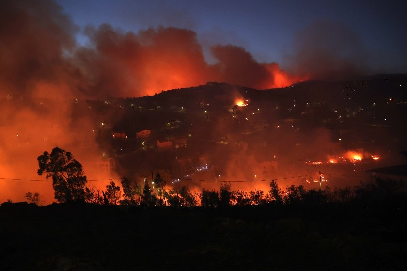 Φωτιά: Η ανείπωτη καταστροφή στην Πεντέλη μέσα από 10 φωτογραφίες