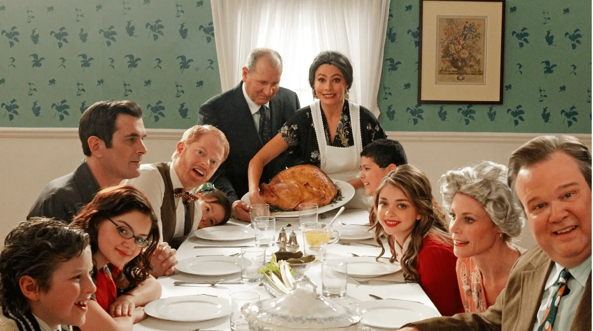Αμήχανα σκηνικά σε οικογενειακά τραπέζια που συμβαίνουν κάθε χρόνο