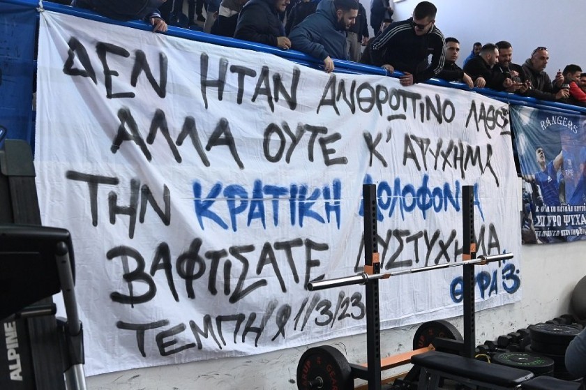 Ο Λουκάς Μαυροκεφαλίδης δεν επέτρεψε στους διαιτητές να σιγάσουν την οργή του κόσμου
