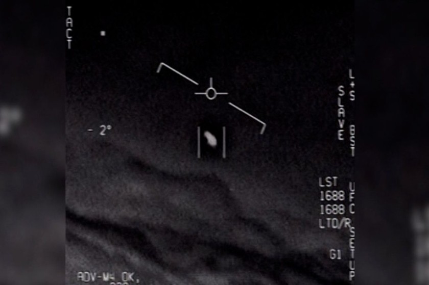 Δύο νέα βίντεο με UFO εξετάζει το Πεντάγωνο