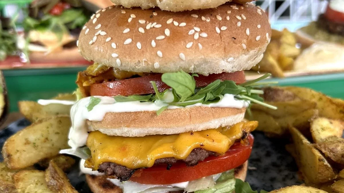 Για επικά burgers στο Athens Vegan Burger 