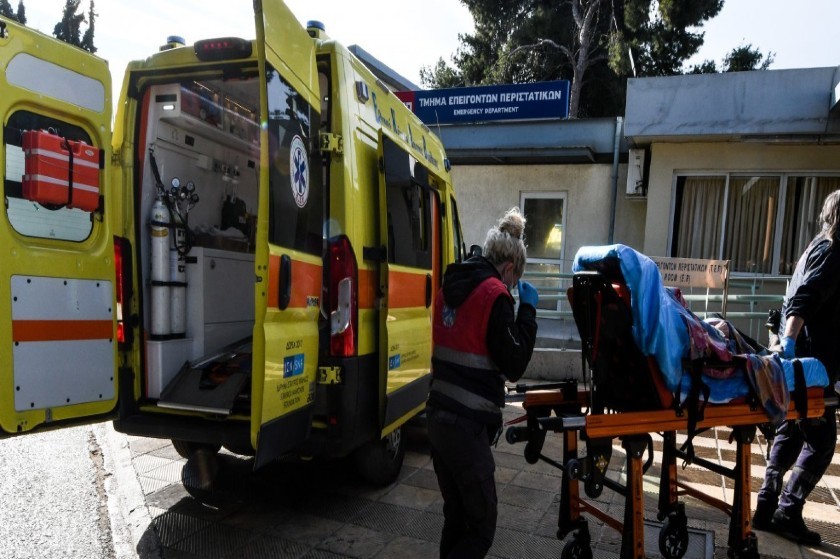 Μη σου τύχει να χρειαστείς ασθενοφόρο σε ελληνικό νησί, δεν υπάρχει
