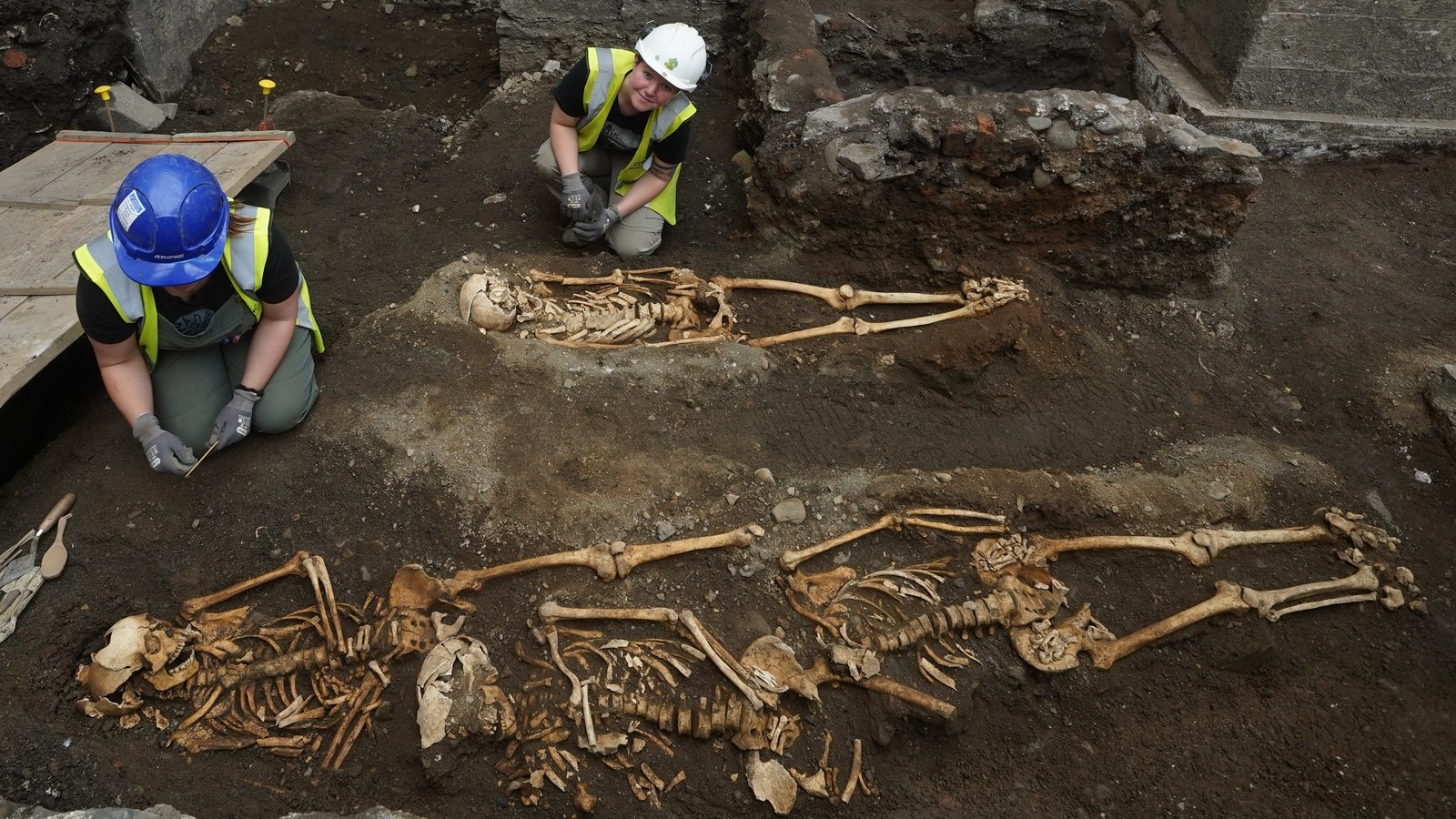 Πήγαν για ανακαίνιση και βρήκαν αρχαίο νεκροταφείο σε ξενοδοχείο στο Δουβλίνο