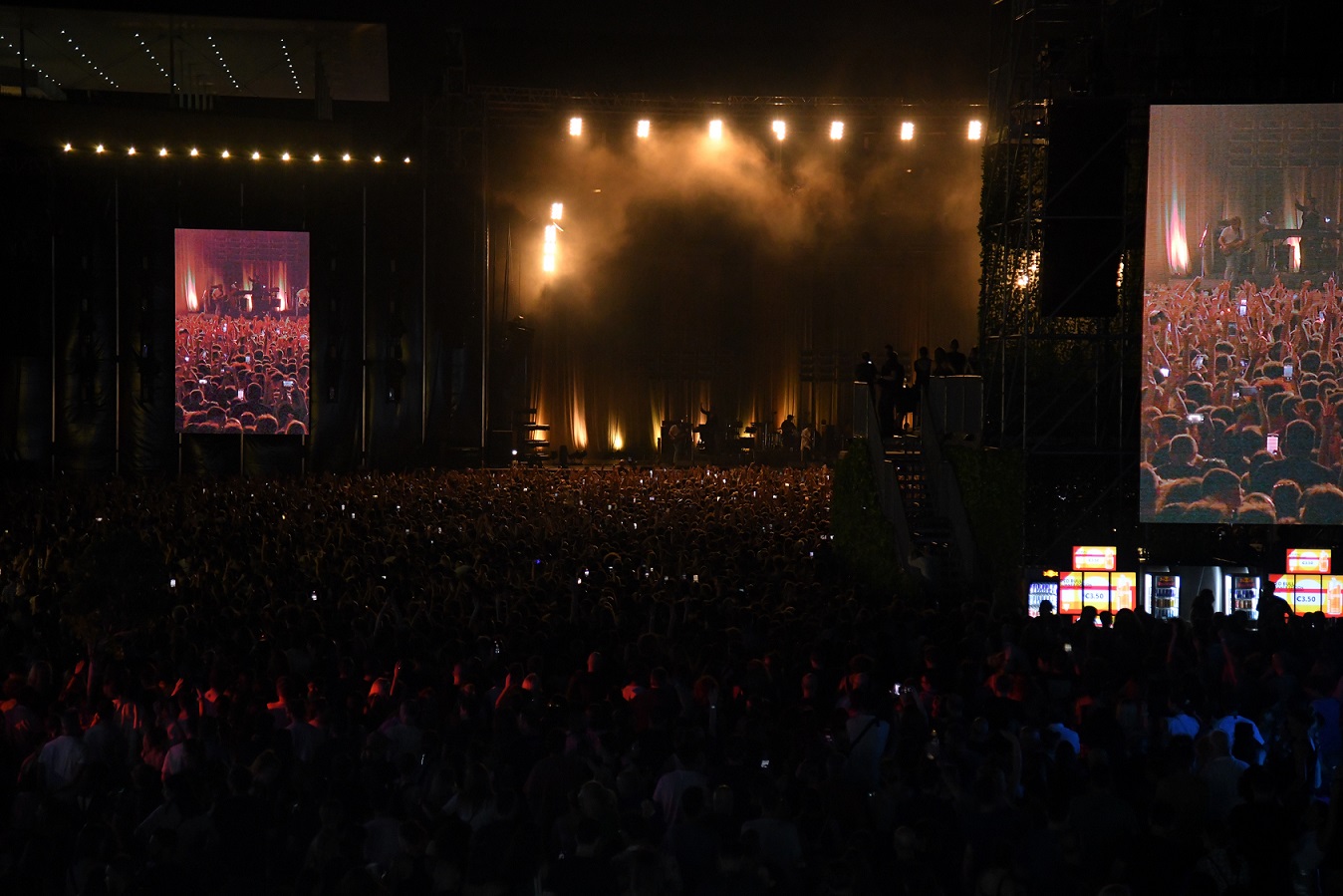 Οι Arctic Monkeys κήρυξαν την επίσημη έναρξη του καλοκαιριού