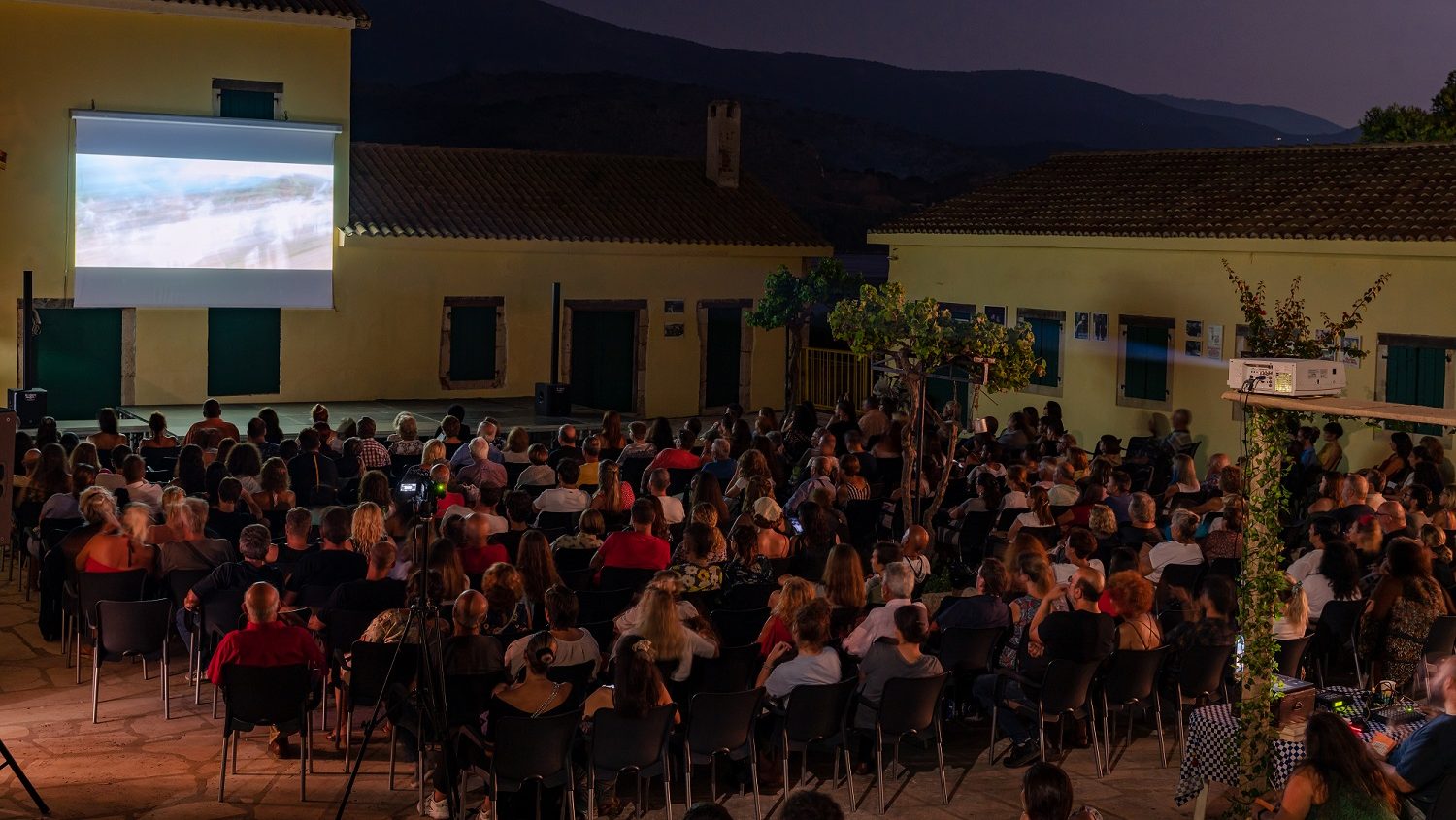 Φεστιβάλ Κινηματογράφου Κεφαλονιάς «Κύματα»: Για βουτιές και σινεμά στο Ιόνιο